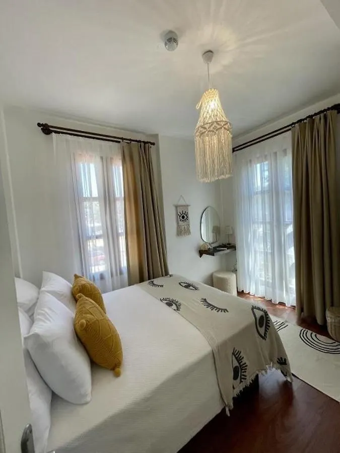 Bumba House Otel Çeşme Türkiye