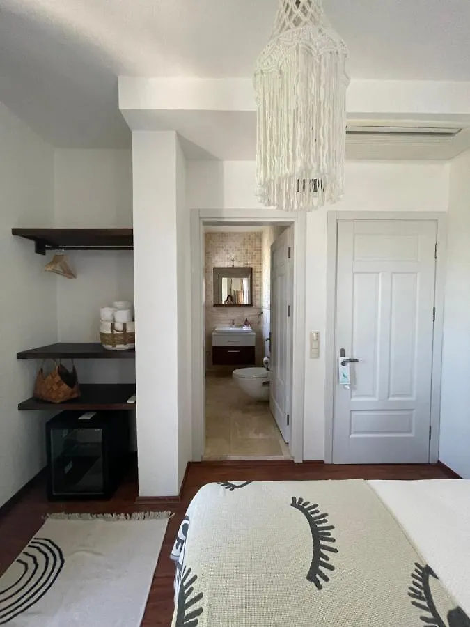 Bumba House Otel Çeşme